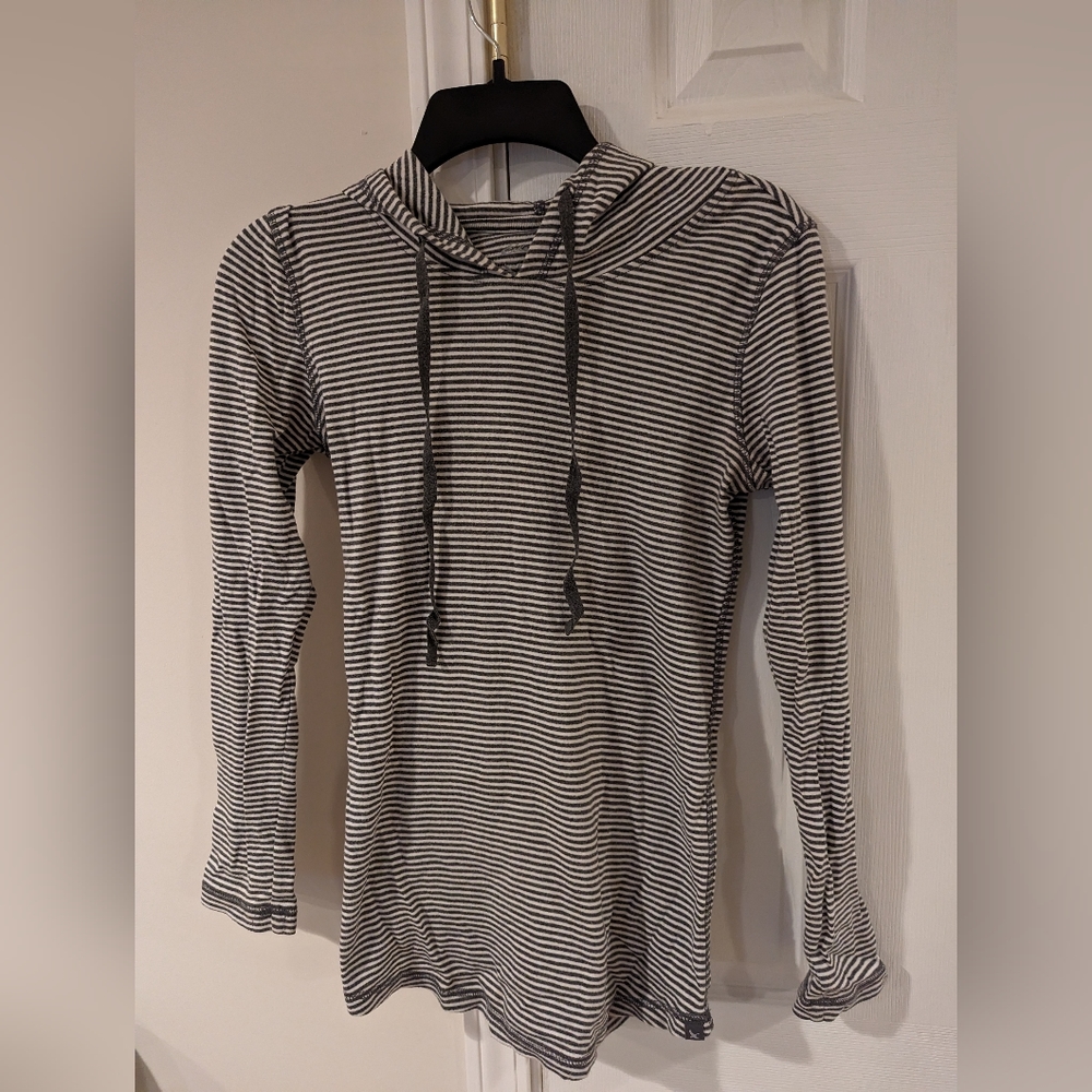 Striped pullover